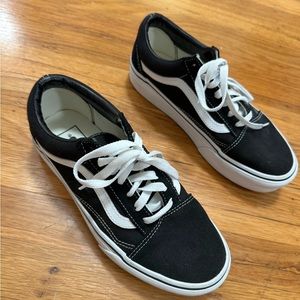 Vans Old Skool Black and White Sneakers. Size 7.5 women, lightly worn